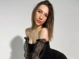 LilyAvery cam shows online